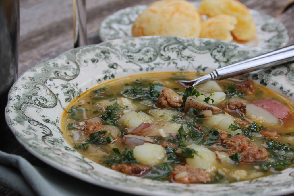 Fast, fresh and super easy potato, chorizo and kale soup.